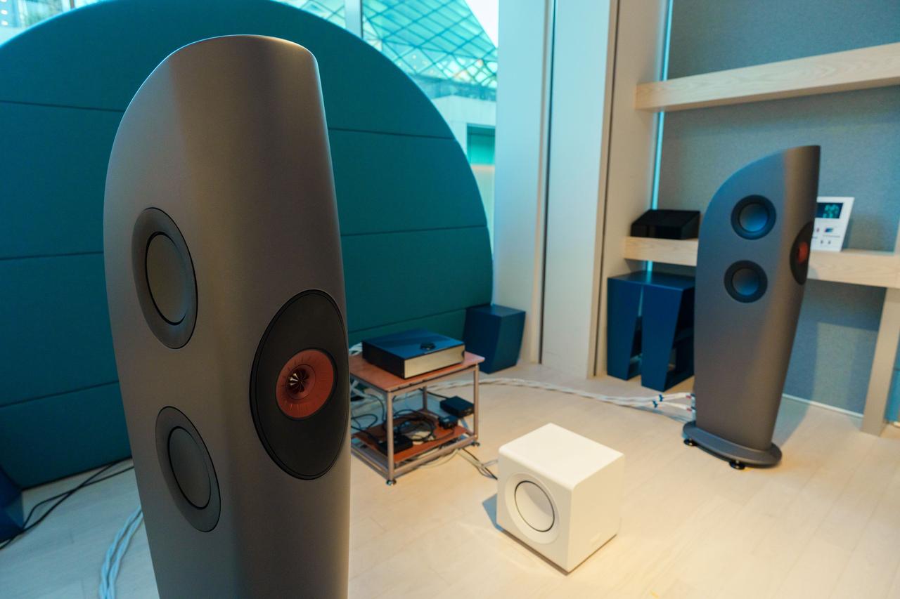 画像: イベントで使用された「Blade Two Meta」。「Blade One Meta」の姉妹モデルで、税込価格はペア341万円