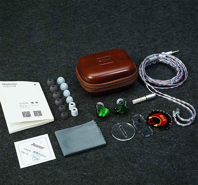 画像3: リアルアシストから、Juzearの新作ユニバーサルIEM「DEFIANT」が、8月30日に発売。3BA＋1DDのハイブリッドモデル