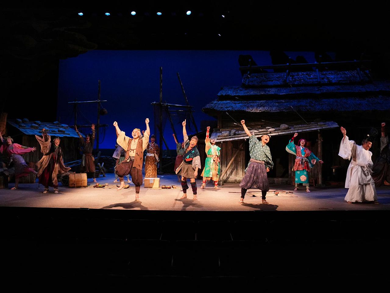 画像: 東京サンシャインボーイズ公演　三谷幸喜作演出「蒙古が襲来」PARCO劇場　舞台写真=細野晋司