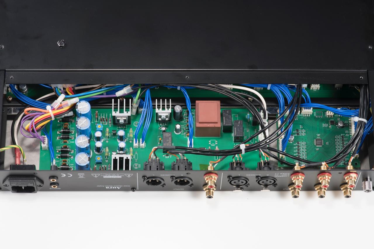 画像3: オーラ コントロールアンプ『LCC 1』デビュー。音楽の躍動感を伝え見通しも抜群。大型スピーカーを十全に駆動する！