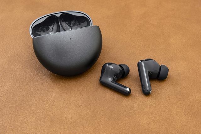 イヤホン QYC Pods イヤホン QYC Pods True Wireless Earbuds – QCY Official