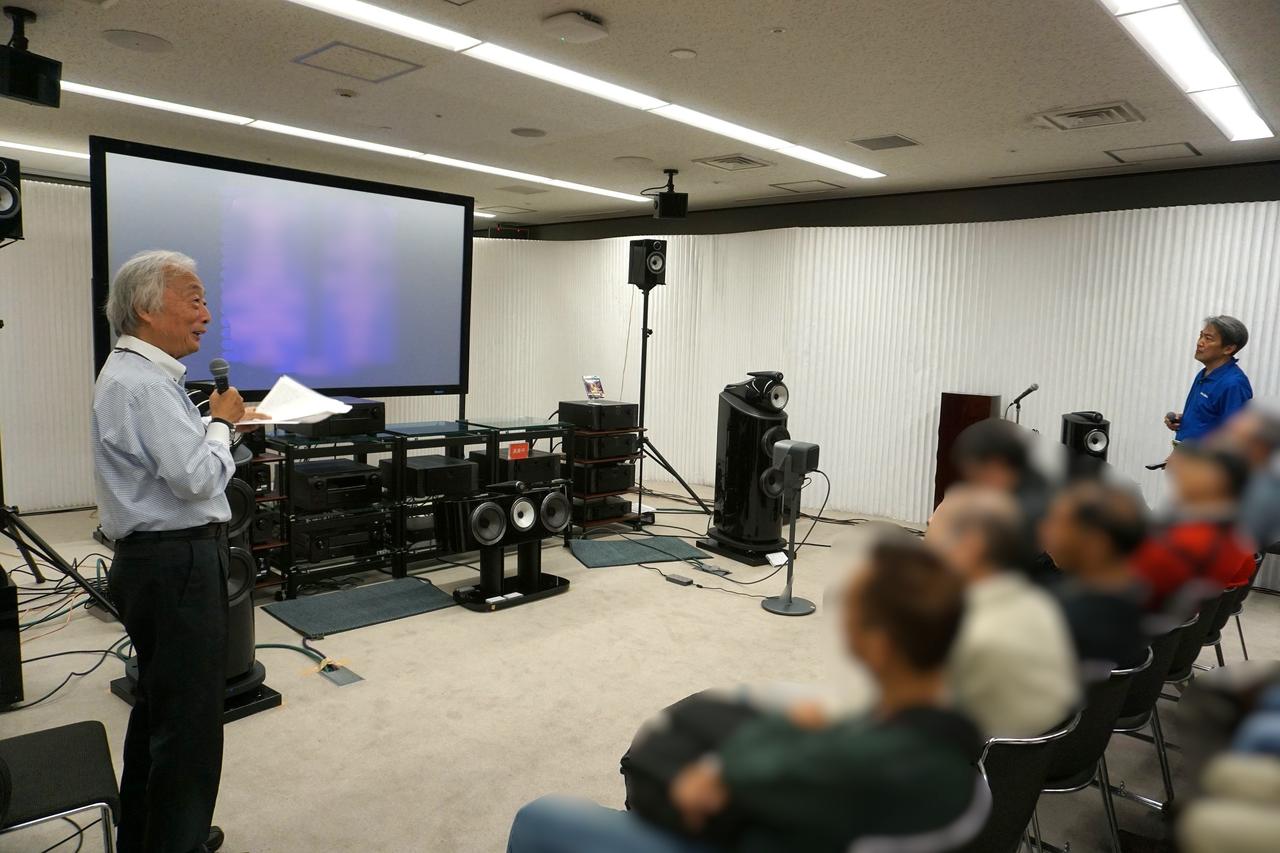 画像: 麻倉さん（左）とHiVi編集長の辻潔（右）