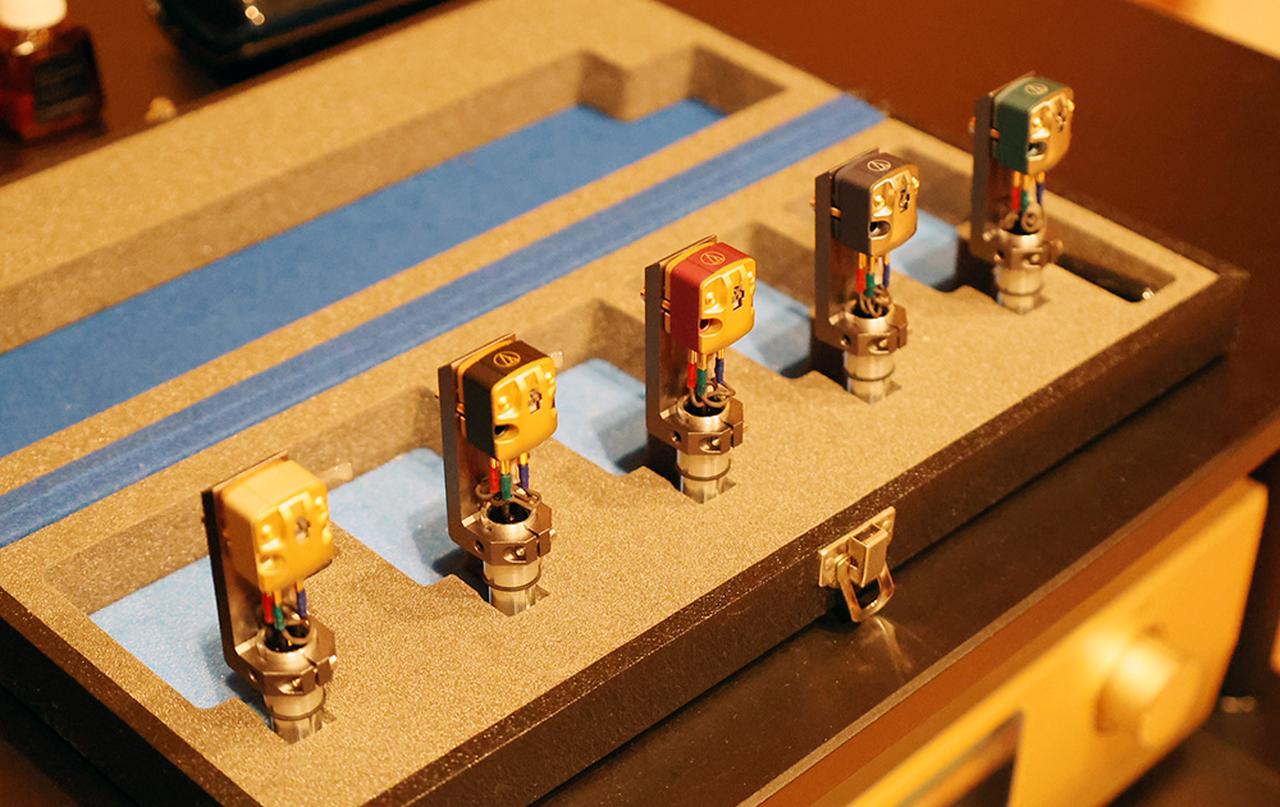 画像: 左から、「AT33xMLB」「AT33xMLD」「AT33xEN」「AT33xMONO I」「AT33xMONO II」