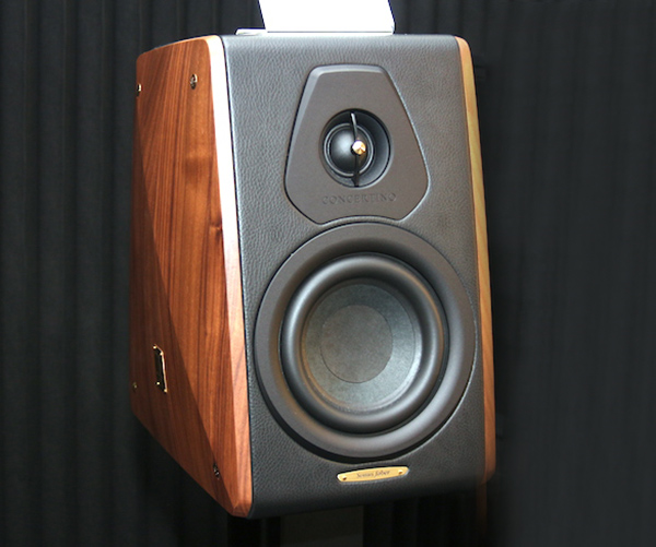 画像: ソナス・ファベール「Concertino G4 Maestro Edition」(¥814,000/ペア)。Concertinoの発売30周年記念モデルで、世界限定300ペア。日本国内では30ペアを販売する