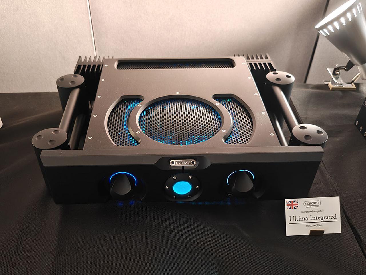 画像: CHORD"Ultima"シリーズのインテグレーテッドアンプ「Ultima Integrated」(価格:¥1,760,000・税込)