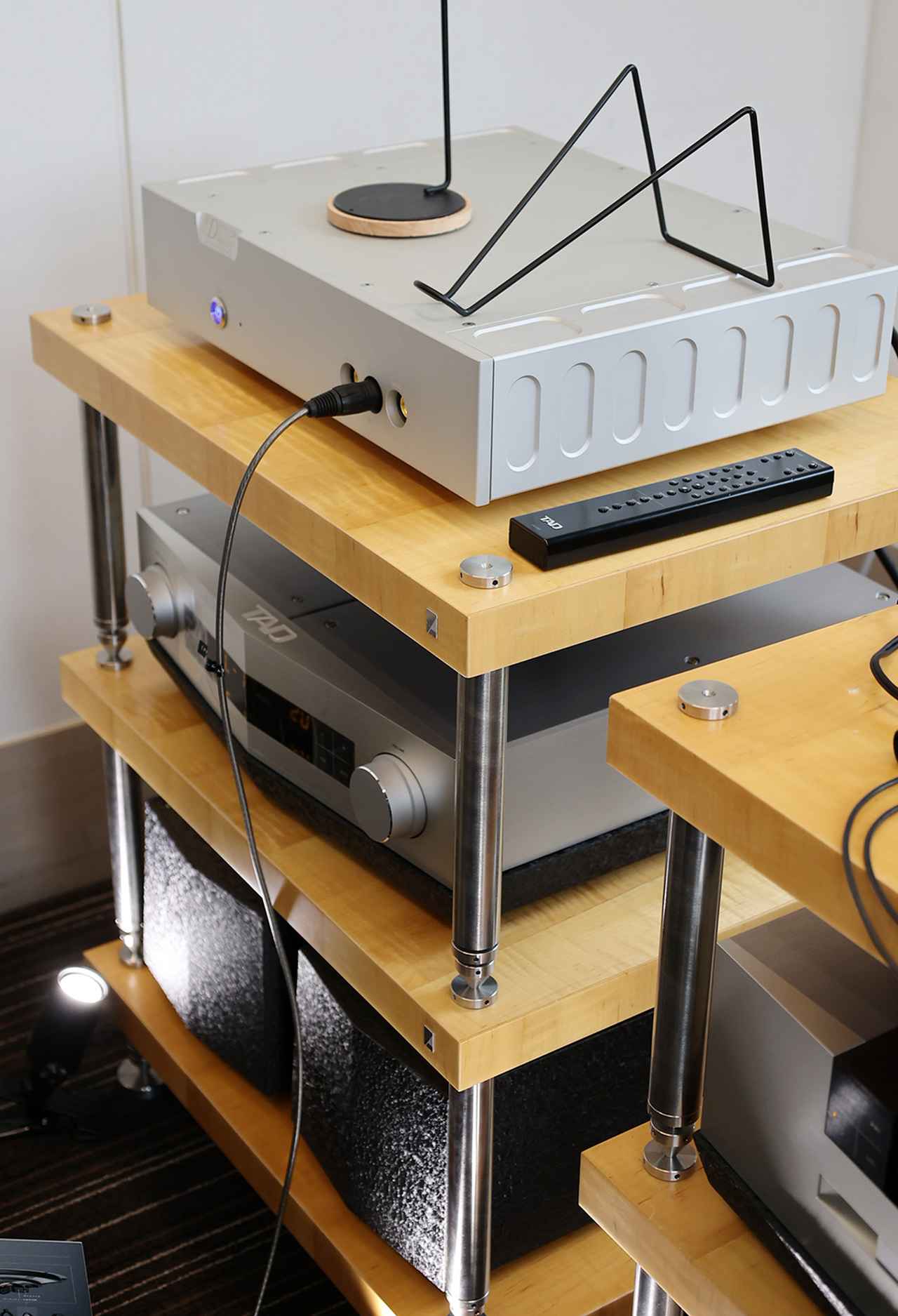 画像5: 【秋のヘッドフォン祭2025　リポート02】ベトナムのハイエンド有線イヤホン「MEMS-3」など、注目製品が多数。MOONDROP／飯田ピアノ／DVAS