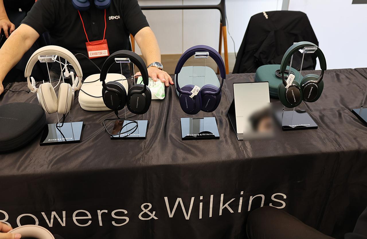 画像1: 【秋のヘッドフォン祭2025　リポート06】Bowers ＆ Wilkinsは新旧ワイヤレスヘッドホンの聴き比べも展開。DENON・Bowers ＆ Wilkins／アユート
