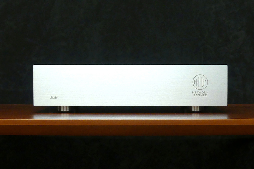 画像1: 秋山通信工業、ネットワークオーディオ用SFPポート付き4ポートスイッチングハブ「SW0410」を発売!複数のポートハブにも関わらず大幅に音質改善を実現