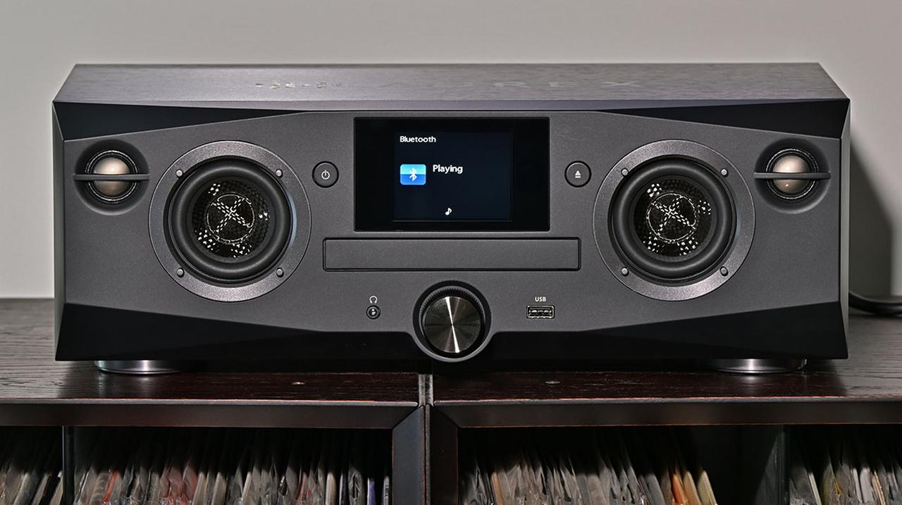 画像1: AUREX「AX-XSS100」のサウンドを堪能。リビングから寝室まで、「イージー・リスニング」の本質が楽しめる注目のCD/FMワイヤレススピーカーだ