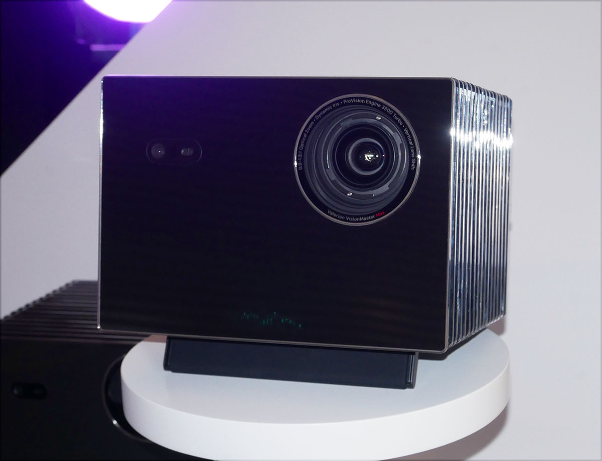 画像: 日本初披露の「Vision Master Max」