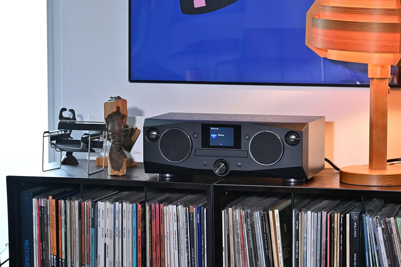 画像: AUREX「AX-XSS100」のサウンドを堪能。リビングから寝室まで、「イージー・リスニング」の本質が楽しめる注目のCD/FMワイヤレススピーカーだ - Stereo Sound ONLINE