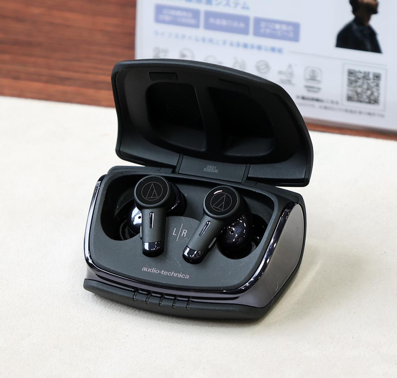 画像13: 【ポタフェス2025冬 秋葉原 レポート01】各社から登場の新製品をいち早くチェック。ファーウェイ「HUAWEI FreeClip 2」、Victor「WOOD master」、Bowers&Wilkins「Px8 S2 McLaren Edition」など