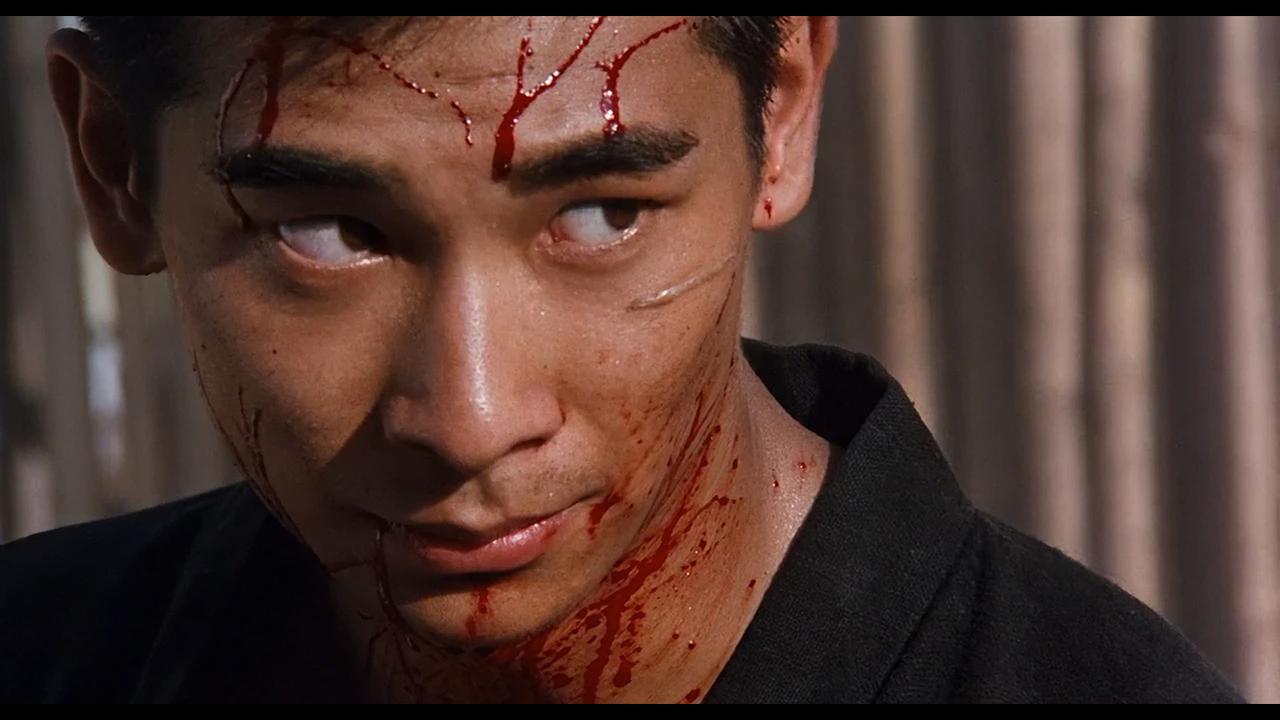 画像1: 宿命の地で、男は復讐に燃え、女は運命を信じた。