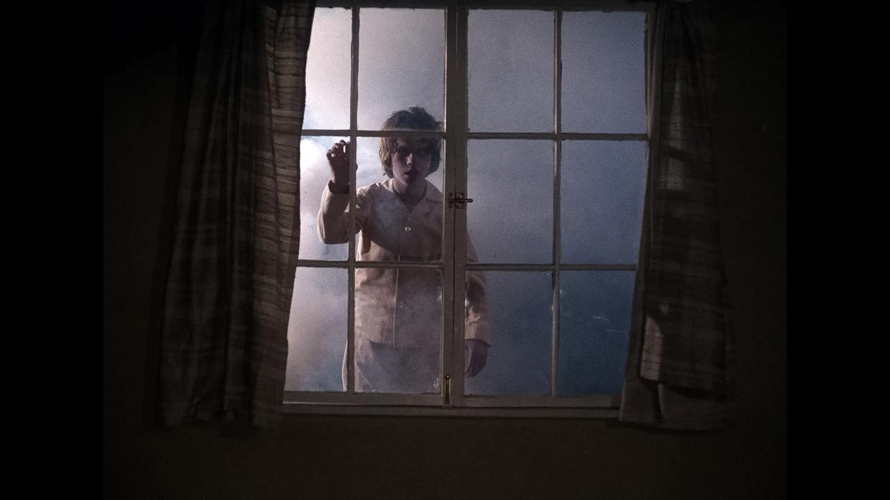 画像3: この町には近ずくな！　恐しい事件が待ちうけている ――