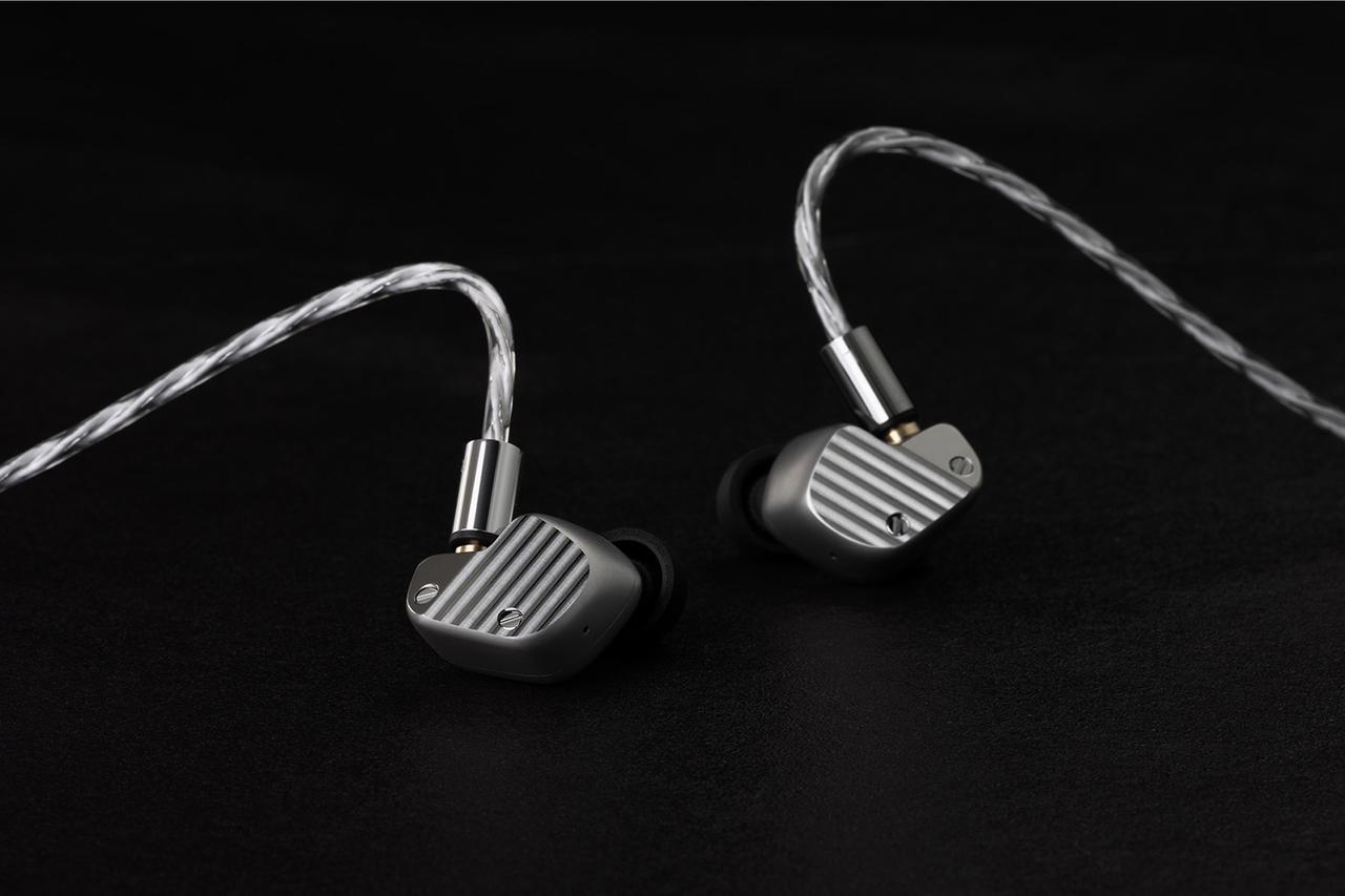 画像: イヤホン部門③（5万円以上［税込5万5,000円以上］）第1位 ファイナル A10000 - Stereo Sound ONLINE