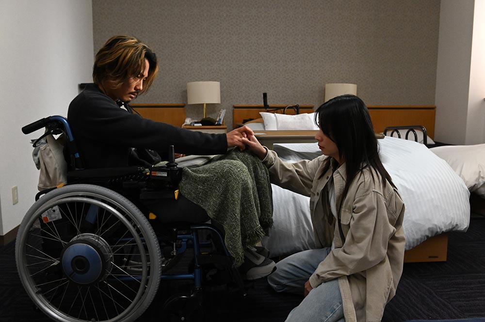 画像1: 高橋伴明監督の最新作『安楽死特区』が公開。W主演の「大西礼芳」は、「安楽死について考えるきっかけにしてほしい」