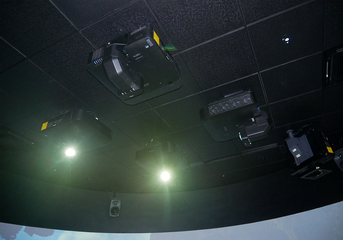 画像2: Immersive Theater（イマーシブシアター）