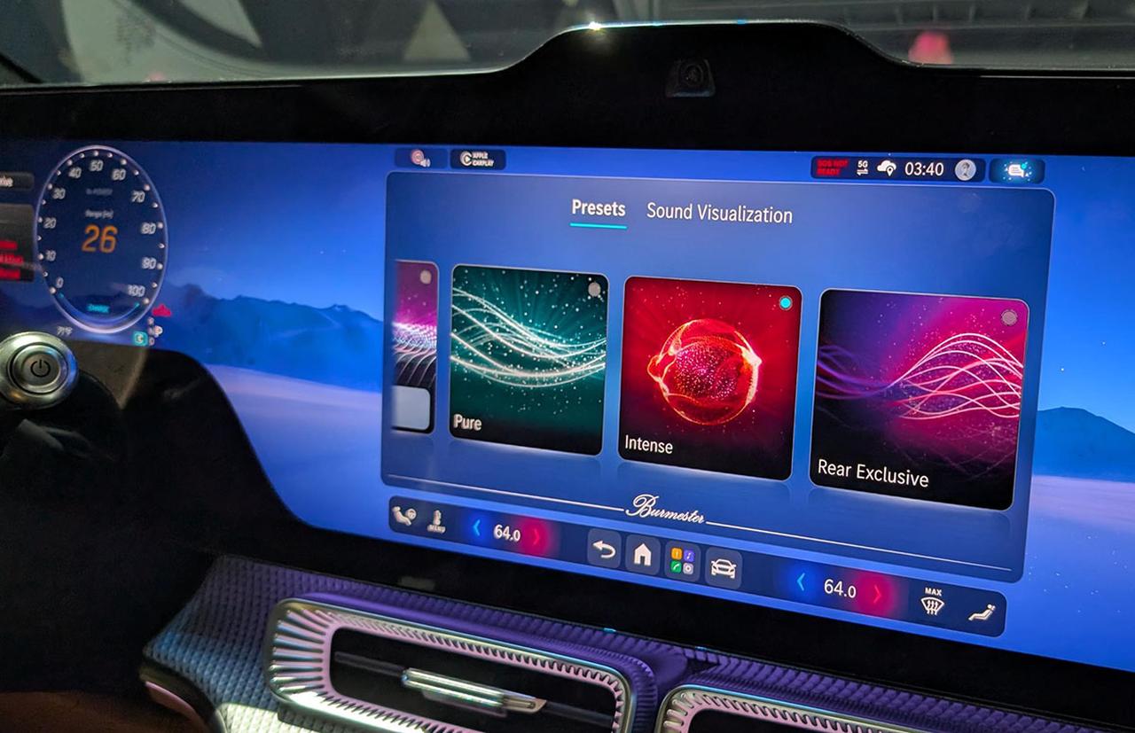 画像: ベンツは、Dolby Atmos搭載車の中で、唯一イコライザーを搭載。プリセットモードのPURE、VVIVID、INTENCE……などムード別の音調が用意されている