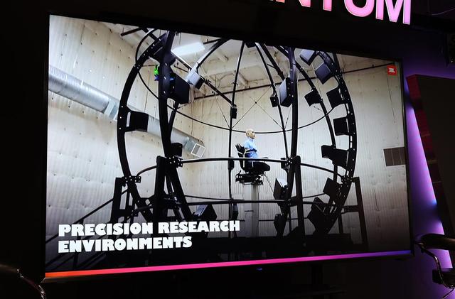 画像: ▲ハイペリオンシステム。高さは6m、幅は4mにもなるそうだ。総合出力は20,000Ｗにもなるという