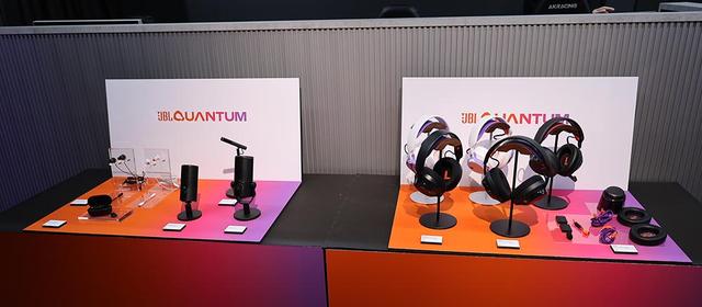 画像1: JBLのゲーミングブランドQuantumから、音質と空間再現性を高めたヘッドセット「JBL Quantum 950 Wireless」「Quantum 650 Wireless」「JBL Quantum 250」を発表