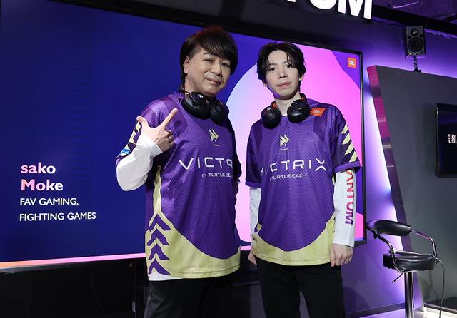 画像: sako選手（左）と もけ選手