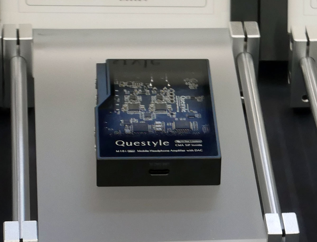 画像: ヘッドホンアンプ「MI8i」