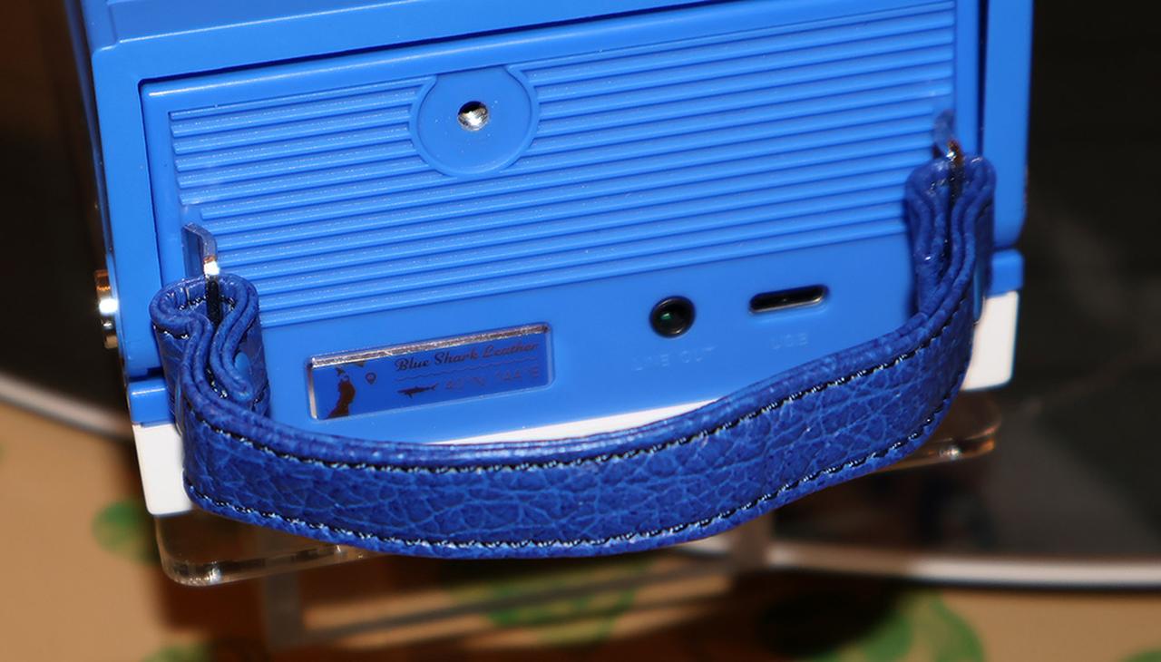 画像2: オーディオテクニカ、サメをイメージしたレコードプレーヤー「SHARK BURGER」をMakuakeにて3月5日よりプロジェクト開始