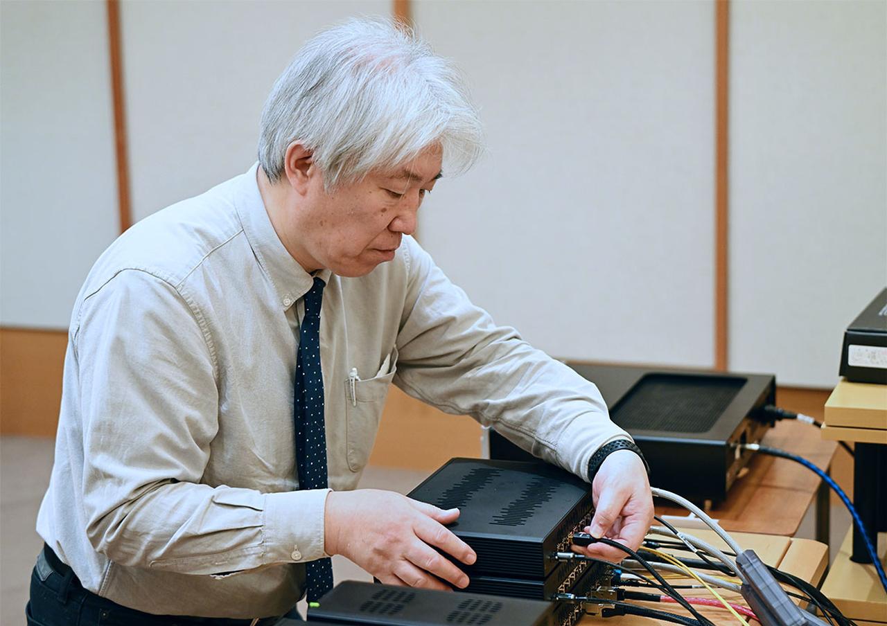 画像: USBケーブルにはエイムのUAシリーズを使用。本数の都合もあり、sMS-2000に入力するケーブルにはUA1を、その他の接続にはUA3を使っている