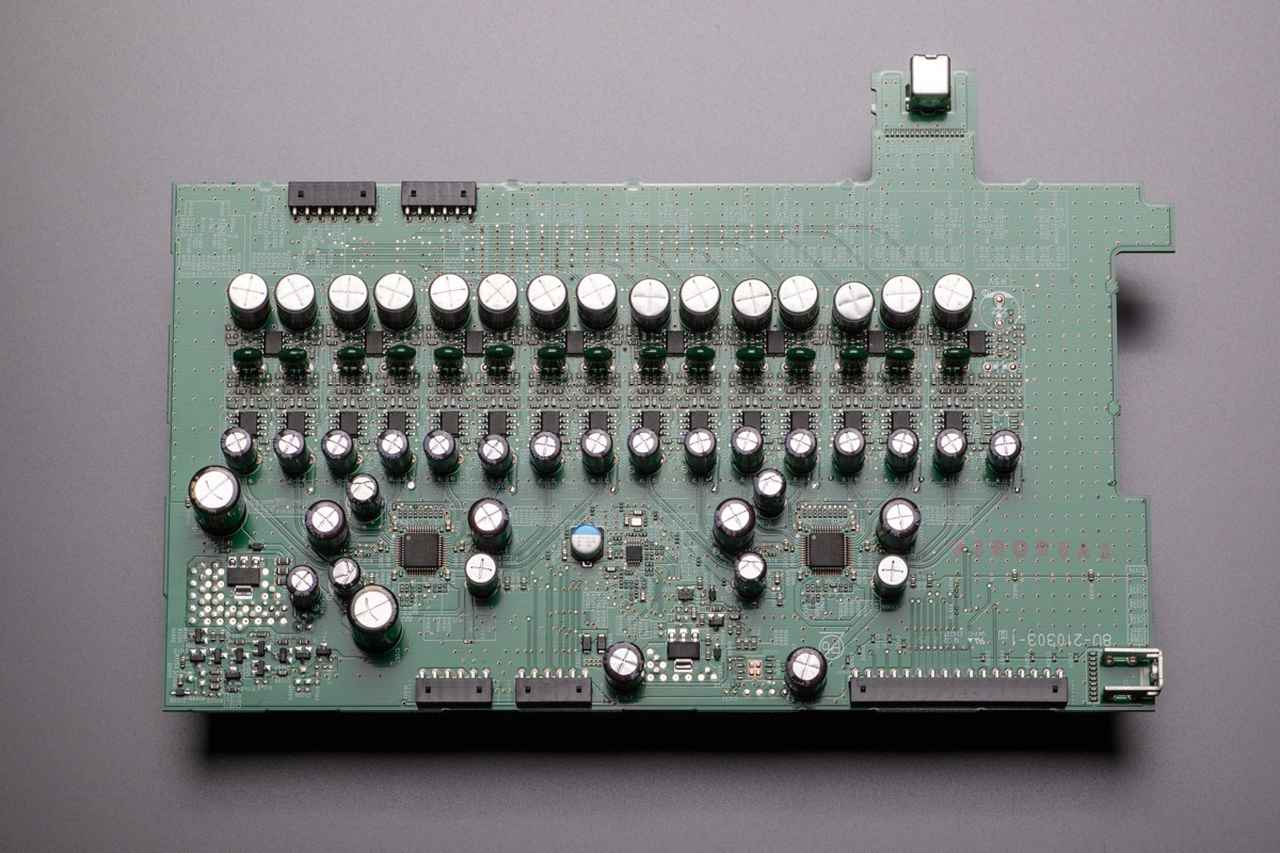 画像5: 『Marantz AV 30』色濃い音こそ、単体プリの魅力だ！電流帰還型バランスプリ出力の効能を訴求する7.4.4アトモス再生対応コントロールAVセンター登場【Special Review】