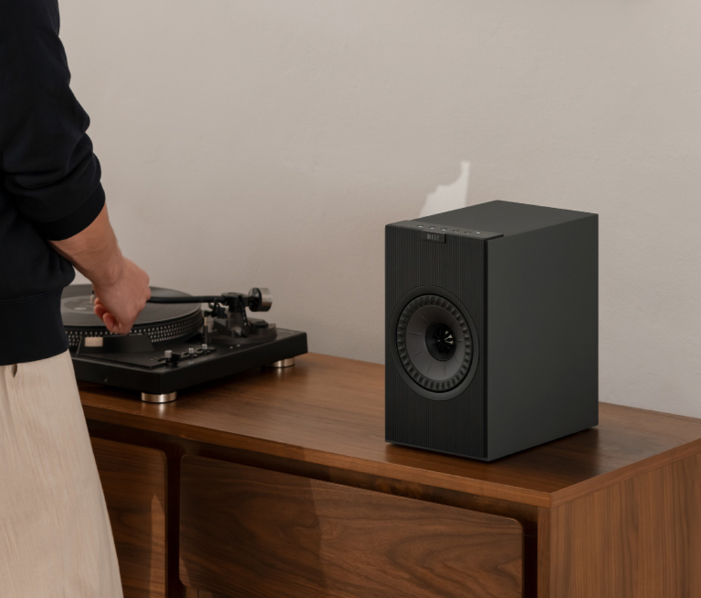 画像1: KEF、東京・青山のKEF Music Gallery TOKYOにて、試聴体験フェアを開催中。製品購入でKEFオリジナルグッズがプレゼントされる