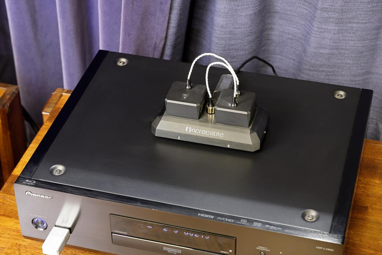 画像2: インクレケーブル「 iEARTH（アイ・アース）」。様々なノイズを除去／低減する新発想アイテム。音質、そして画質への確かな改善効果に驚く。藤原陽祐の『実験＠山中湖ラボ』