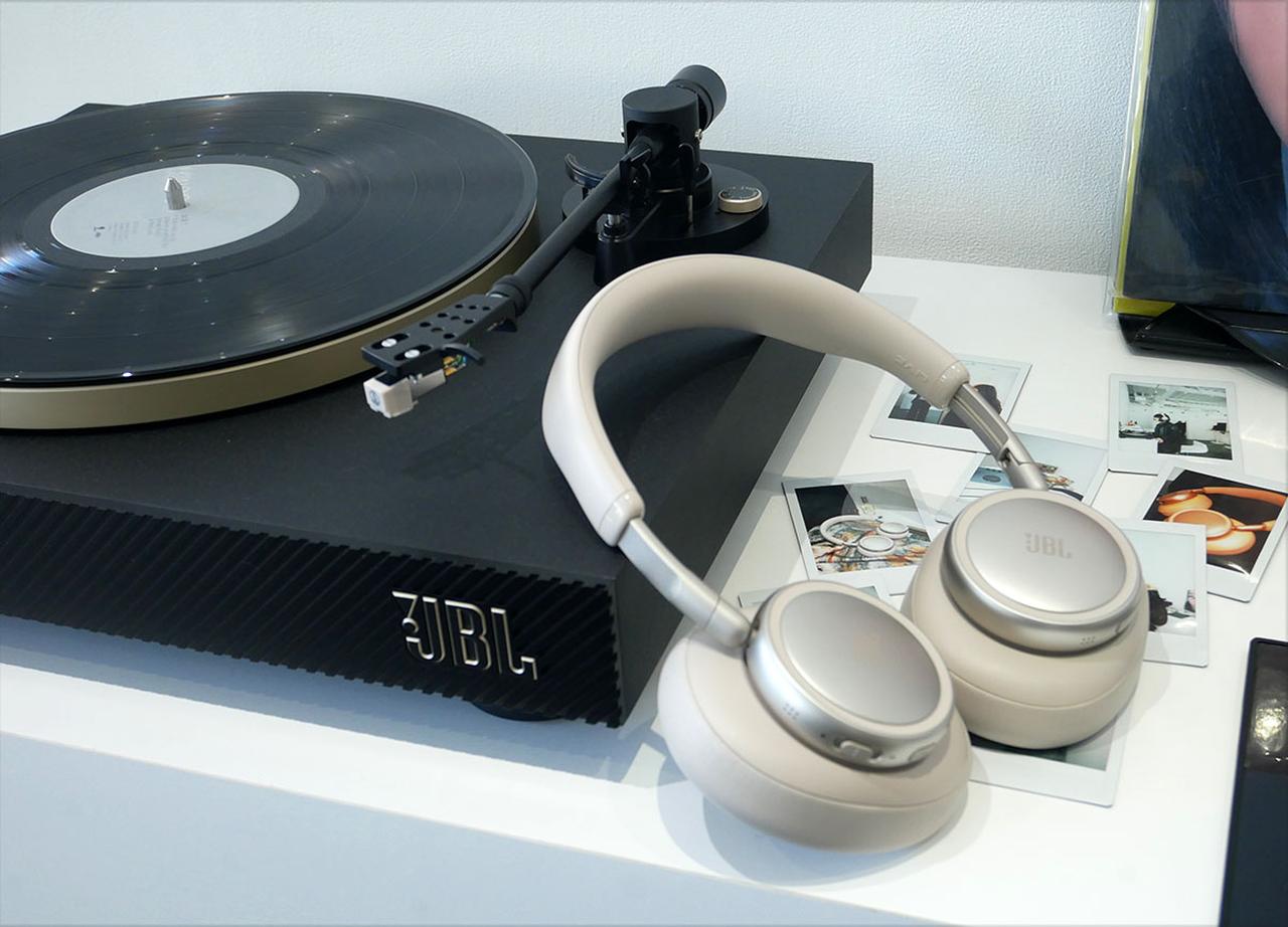 画像: JBLの新世代ワイヤレスヘッドホン「Live 780NC」＆「Live 680NC」を体験してきた。素直なサウンドと優れたノイズキャンセリング効果を、エレガントなフォルムに搭載 - Stereo Sound ONLINE