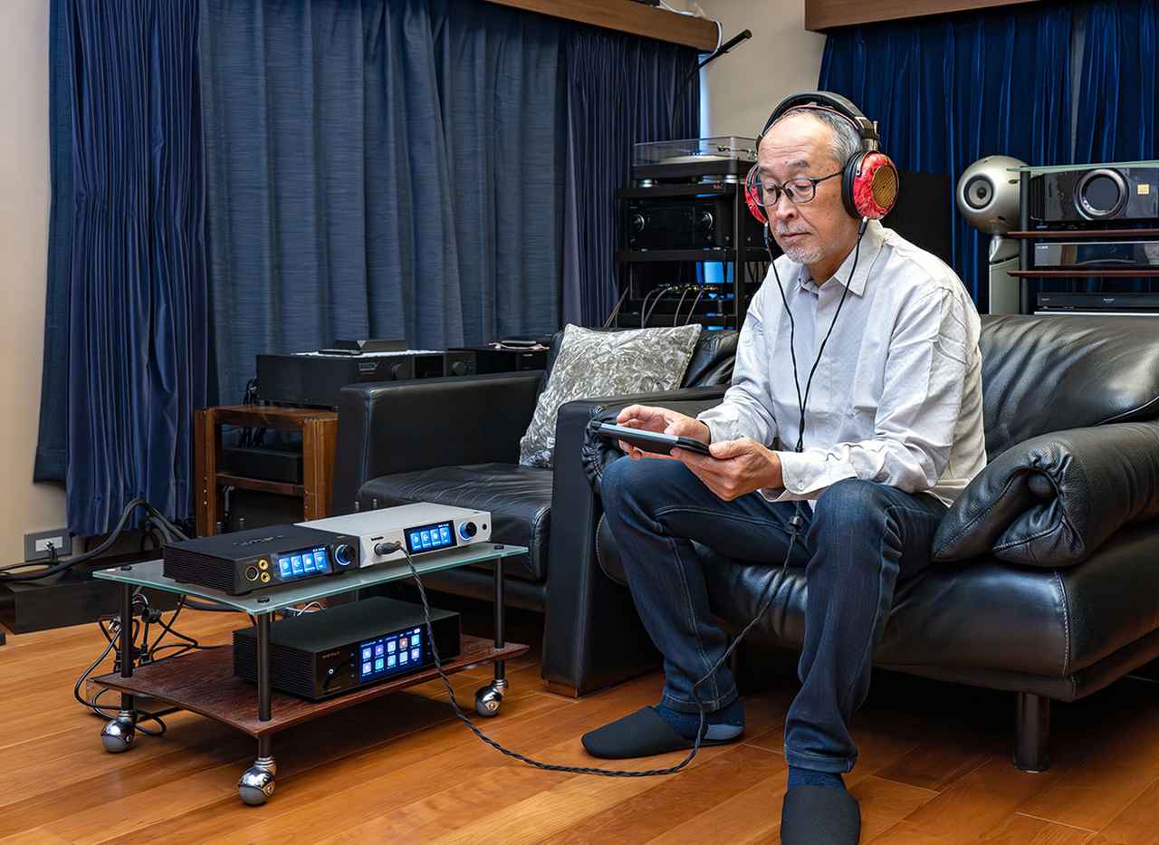 画像: 藤原さんの山中湖ラボに試聴機器一式を持ち込んで、様々な音源を確認していただいた