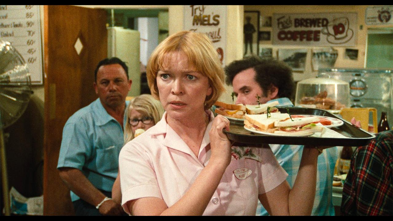 画像: 歌手になりたい･･･　すべてを失った今　夢を求めて旅を行くアリスに過去はない！