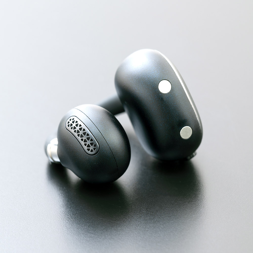 画像4: EarFunの新作イヤーカフ型イヤホン「EarFun Clip2」は、量感ある低音再生と音楽に包まれるような広大なサウンドステージが魅力。軽やかな着け心地のイヤーカフ