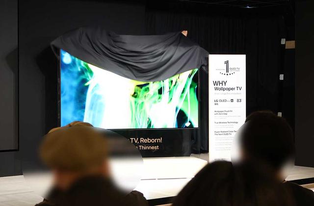 画像3: LG、4K有機ELテレビの新製品として、壁と一体化するWALL PAPERタイプの「LG OLED evo AI W6」ほか全3シリーズ10モデルを発表