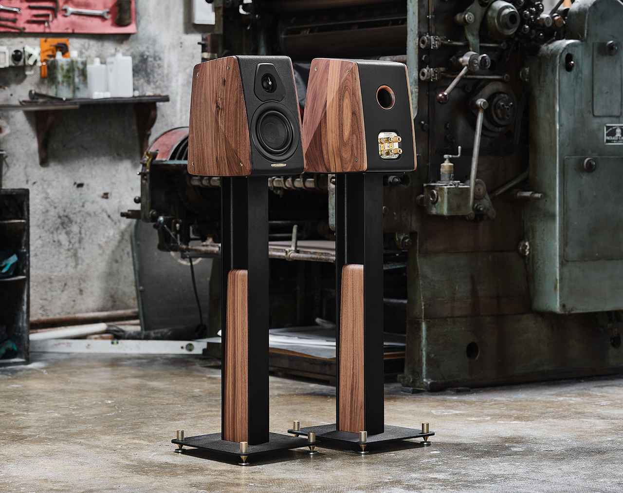 画像: 伝統的なデザインを踏襲したソナス・ファベールの「Concertino G4」は、ミニマルなブックシェルフ型の魅力が詰まった待望のスピーカーだ - Stereo Sound ONLINE