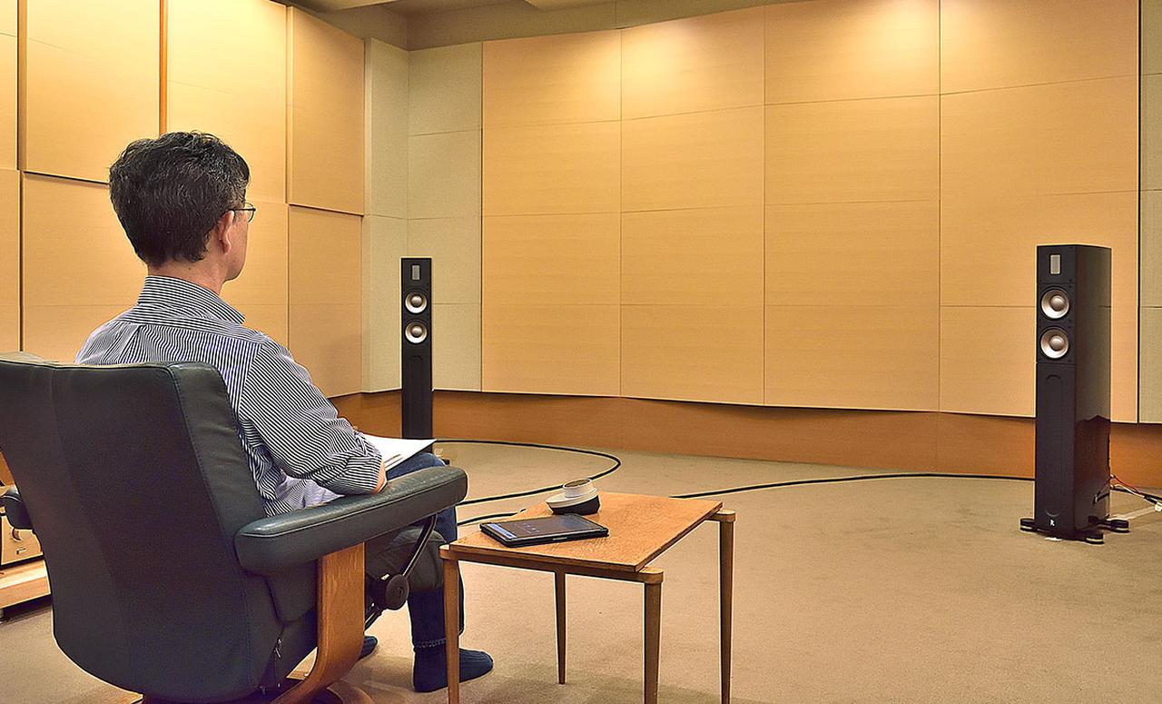 画像: 取材はまず、StereoSound ONLINE試聴室の常設機器を使って行い、その後に海外のオーディオショーなどでRaidho製スピーカーと組み合わせられることが多いというSimaudioのMOONシリーズでも試聴していただいた