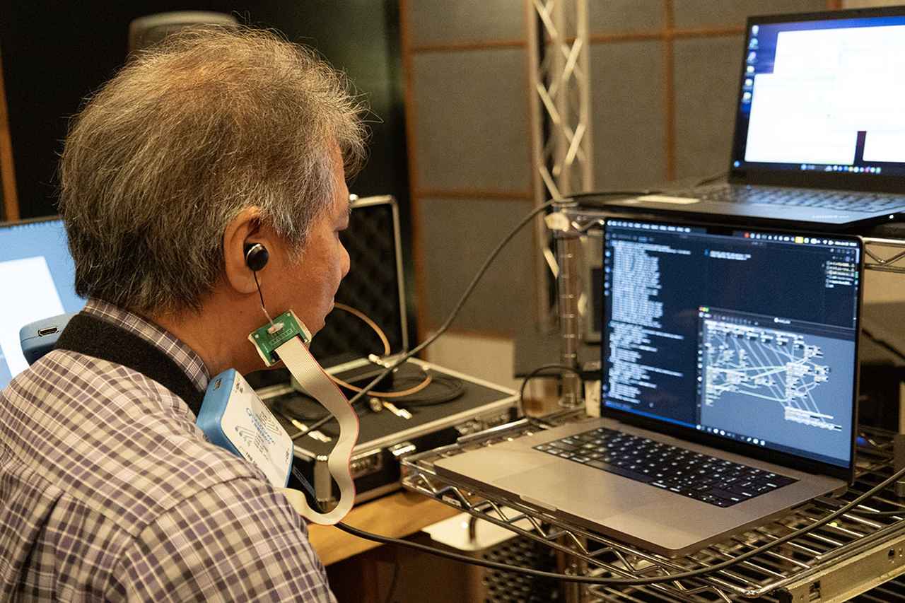 画像: 完成度が9割ほどというEQの音を確認