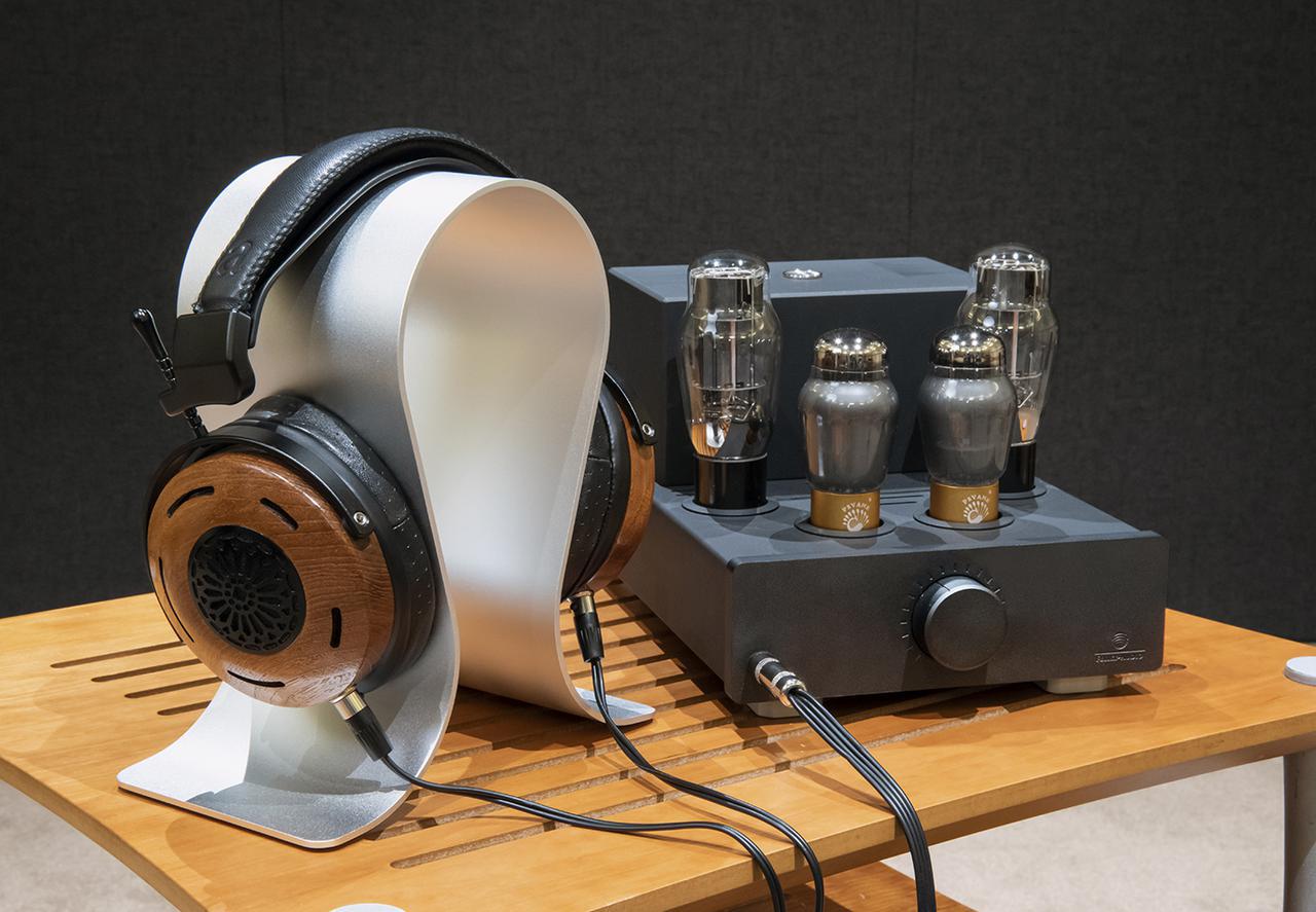 画像: “音楽に浸る快感”を素直に楽しめる。ZMFのオープンエア型ヘッドホン「Auteur」とFeliksオーディオの真空管式ヘッドホンアンプ「Euforia」は、実に魅力的な組合せだ - Stereo Sound ONLINE