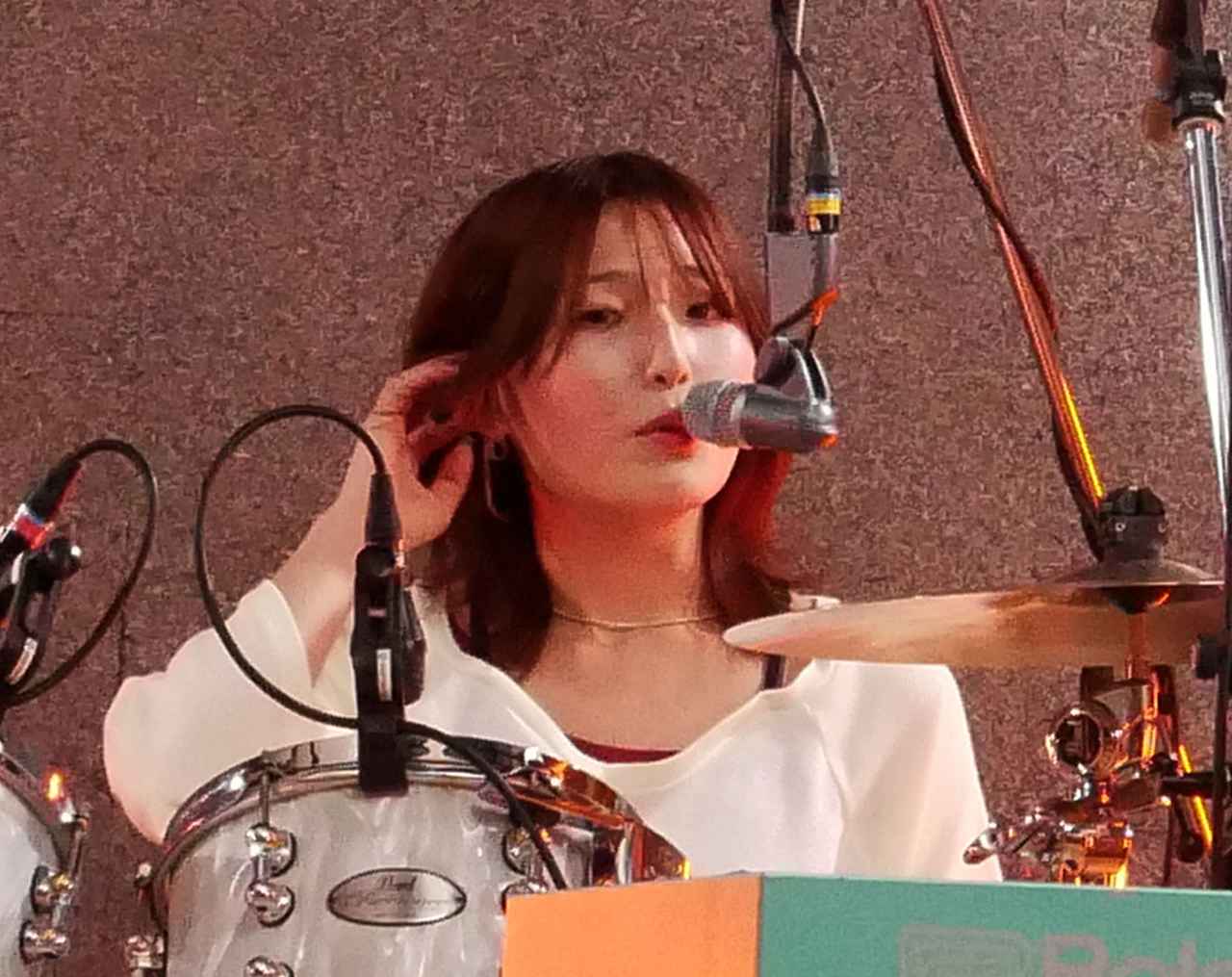 画像: ドラムの葵さん