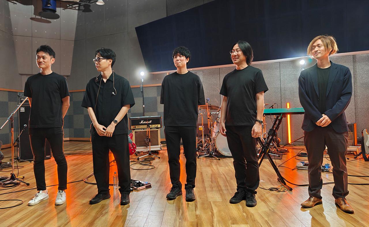 画像: IER-M500の開発を担当したソニーの面々。左から西川さん、菊地さん、三林さん、青木さん、若林さん