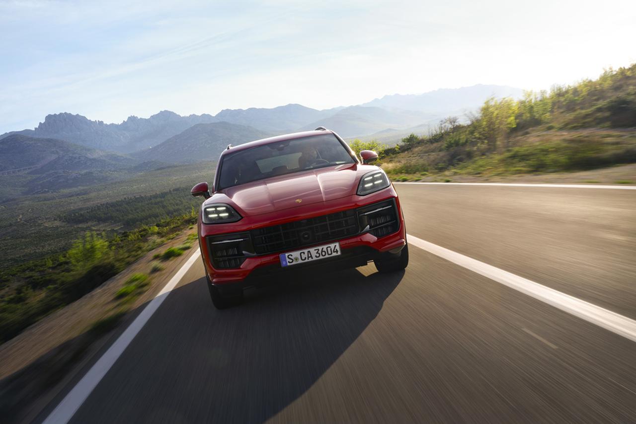 画像: 5. 快適性とパフォーマンスを兼ね備えたラグジュアリーSUV「Cayenne（カイエン）」