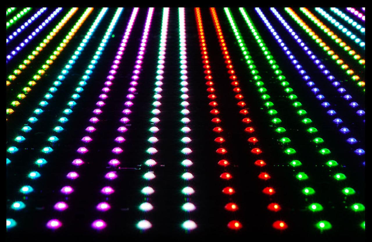 画像: ソニーが、「RGB独立駆動LEDバックライト搭載ディスプレイシステム」を発表。液晶テレビ高画質化の切り札になりそうな映像を、間近でチェックした！：麻倉怜士のいいもの研究所 レポート124 - Stereo Sound ONLINE