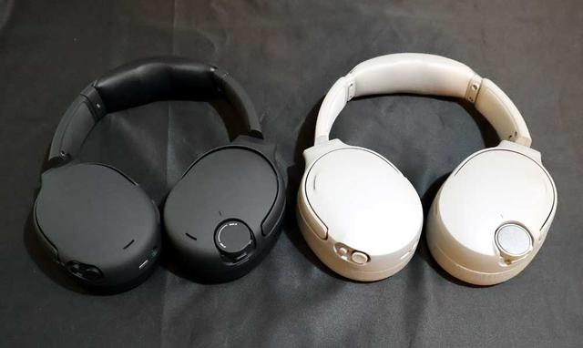 画像: 右がCrusher 1080 ANC SOUND BY BOSE