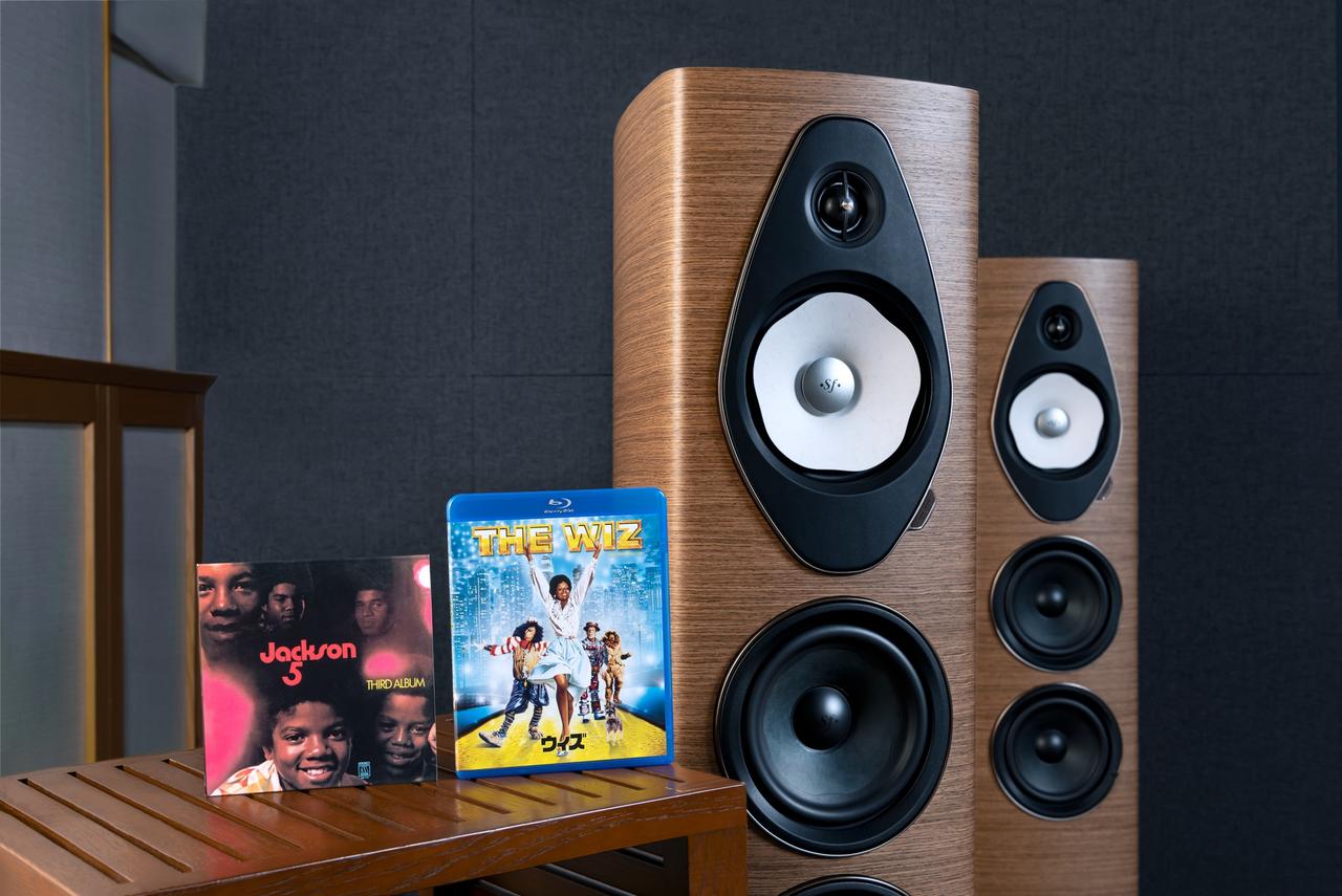 画像: 『Sonus faber Sonetto G2 Series』マイケル・ジャクソンの「音楽性」を巧みに解釈し濃密かつ豊潤な表現へと昇華する《究極のMJを聴く、観る》 - Stereo Sound ONLINE