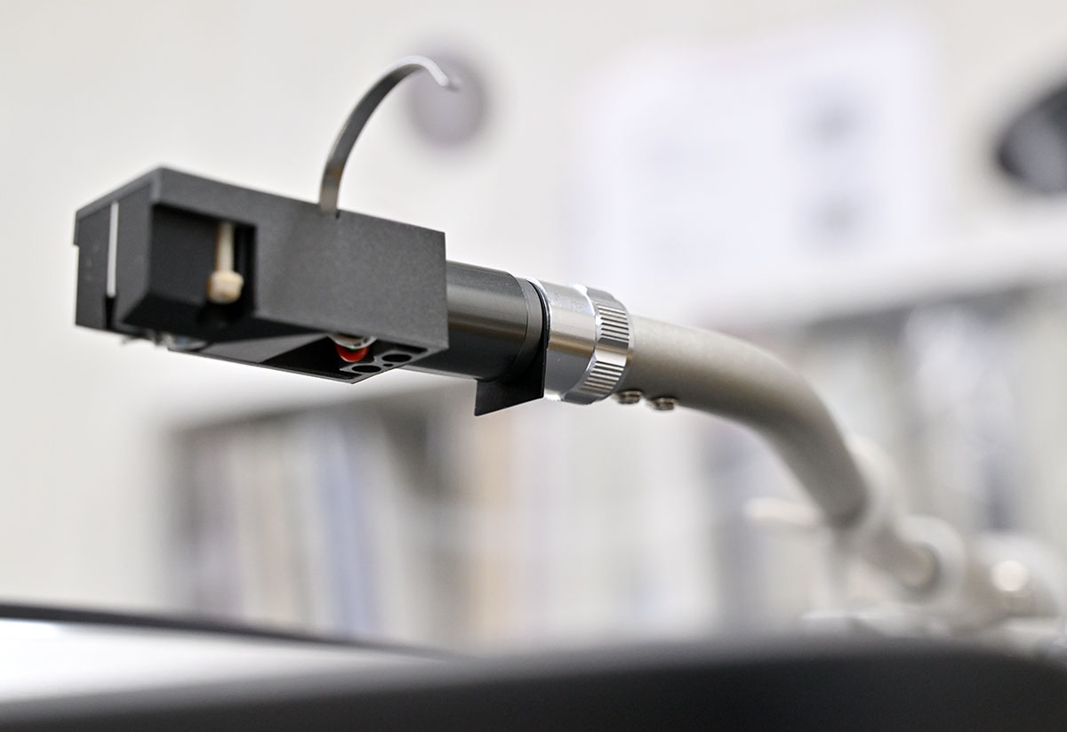 画像2: “トップウイングの音”はここで作られていた！「音のいいネットワークオーディオ周辺機器」を続々送り出す、同社試聴室の音を体験してきた