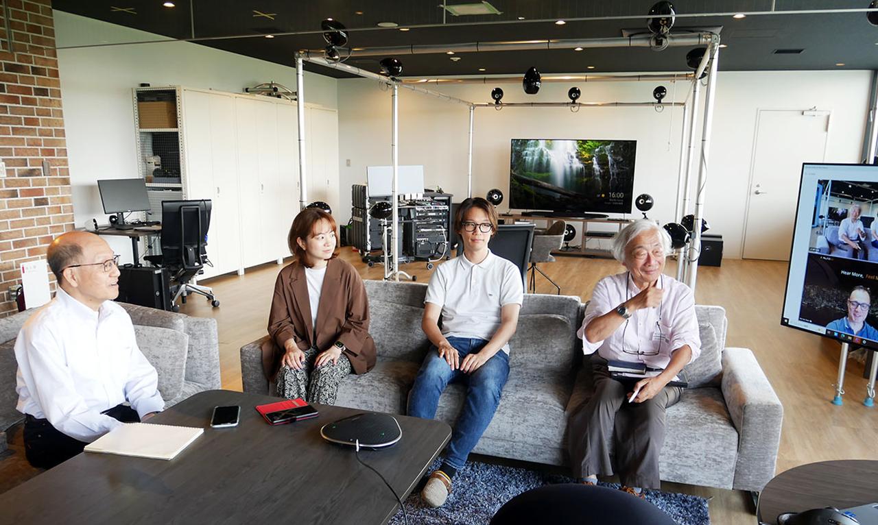 画像: 今回はWOWOW放送センターからリモートインタビューを実施した。写真左から合同会社アーツリッジの濱﨑公男さん、株式会社WOWOW 技術センター コンテンツ技術ユニット エンジニアの小寺里佳さんと柳平直徳さん、麻倉さん