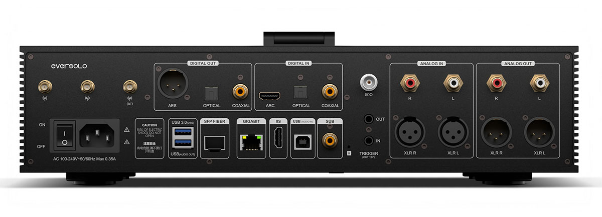 画像: リアパネルは「DMP-A8 Master Gen 2」と「DMP-A8 Gen 2」とも共通（写真はDMP-A8 Master Gen 2）