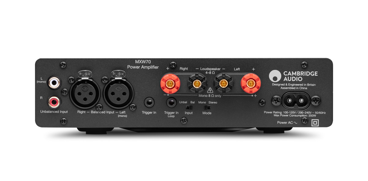 画像: MXW70は、MXN10同様いわゆるハーフサイズコンポーネントながら、オランダHypex製NCOREモジュールのカスタマイズ仕様による強力なアンプ回路を内蔵したステレオパワーアンプ。サイズからは想像できない駆動力の高さが魅力。RCAのほかXLR端子も装備、トリガー入出端子なども備えて多彩な用途に役立つ製品だ
